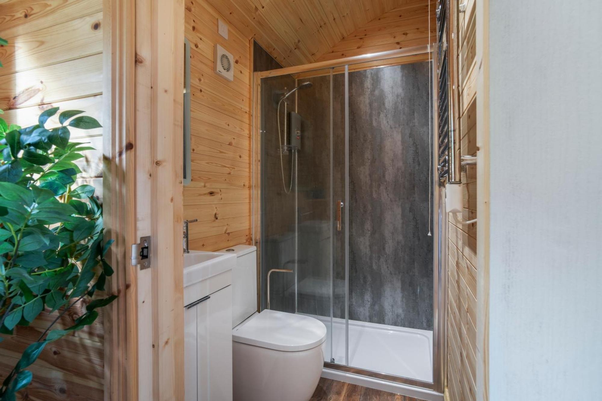 The Lodge At The Outside Inn Mountfield Экстерьер фото
