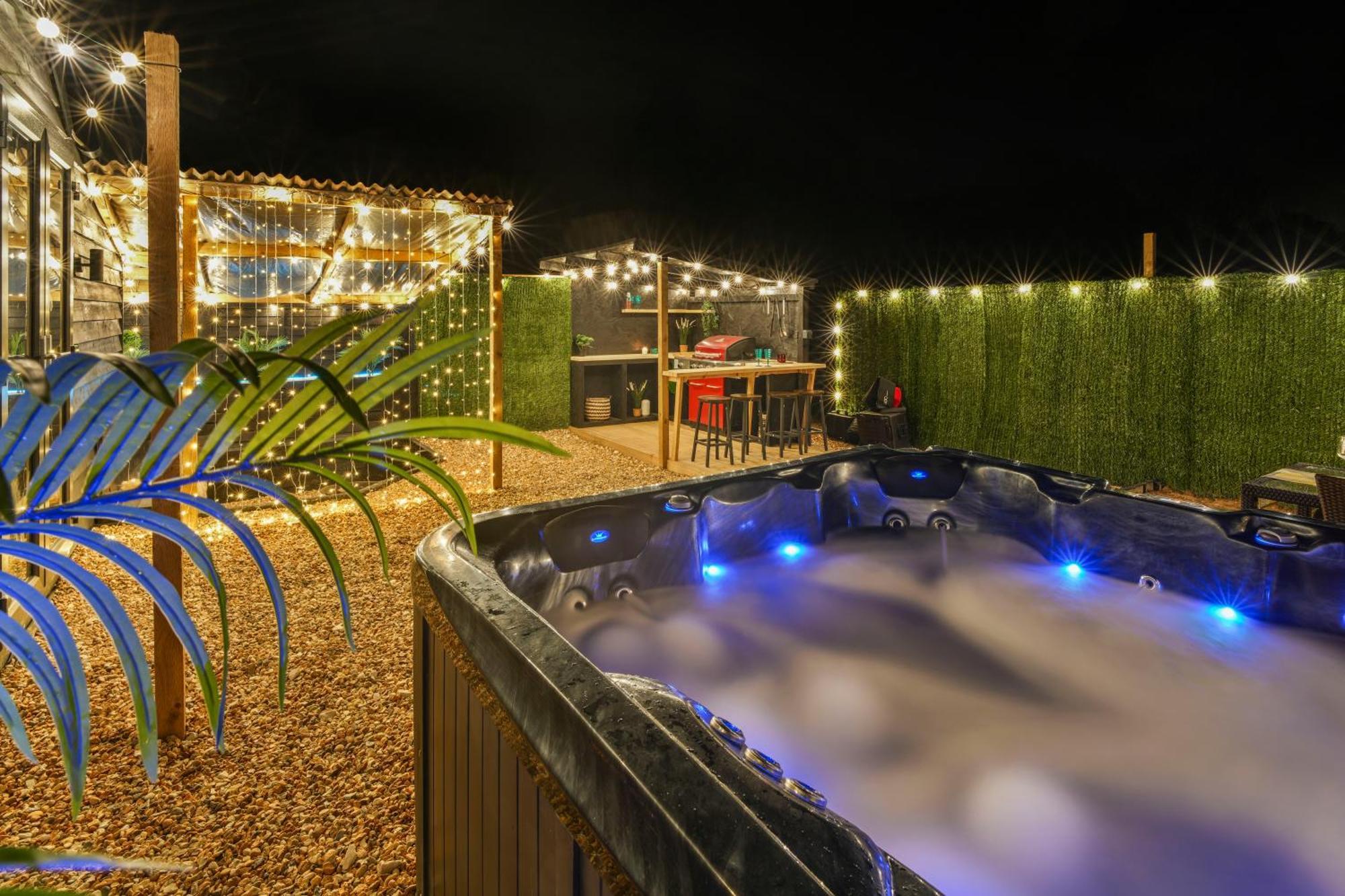 The Lodge At The Outside Inn Mountfield Экстерьер фото
