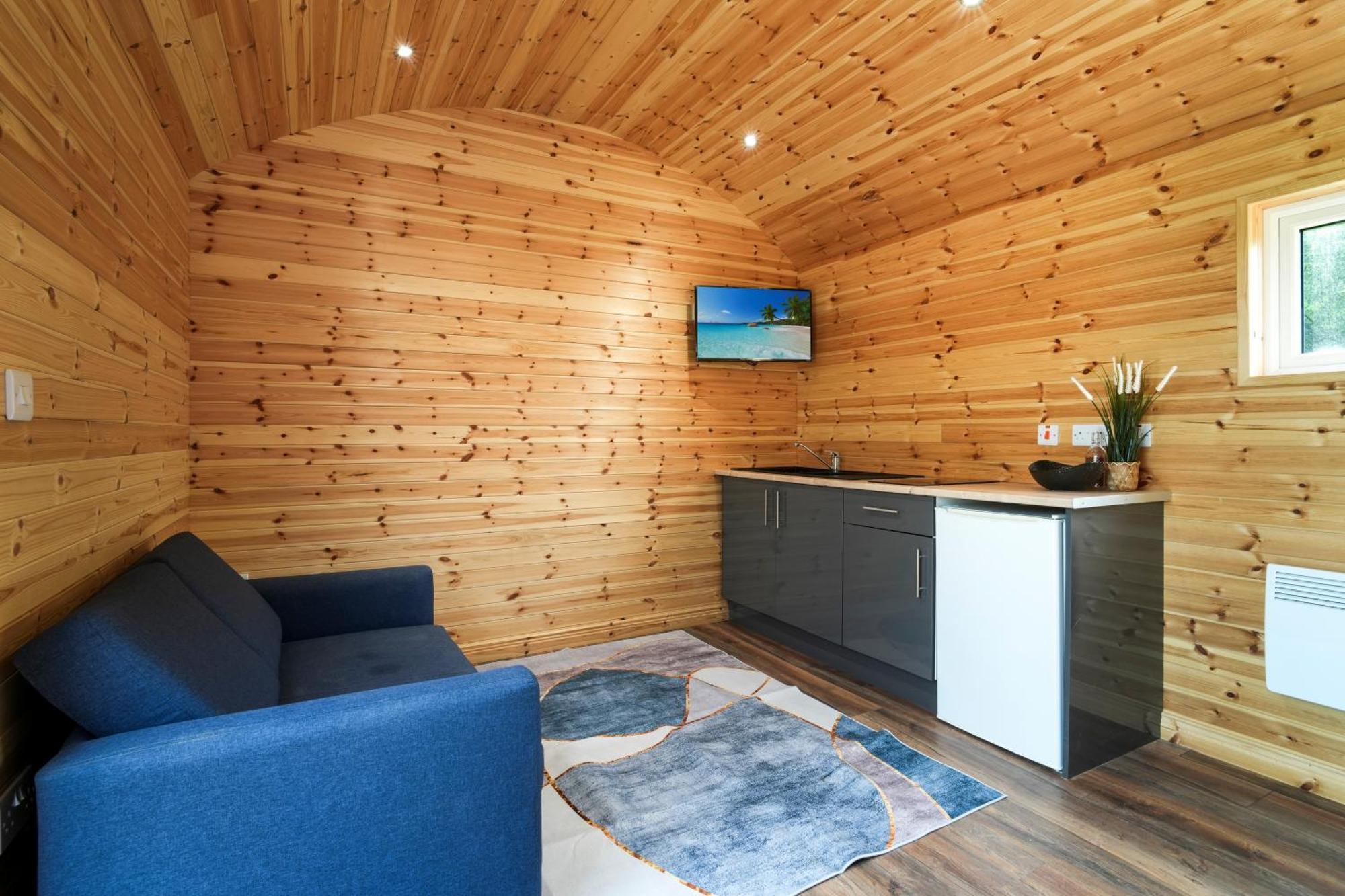 The Lodge At The Outside Inn Mountfield Экстерьер фото